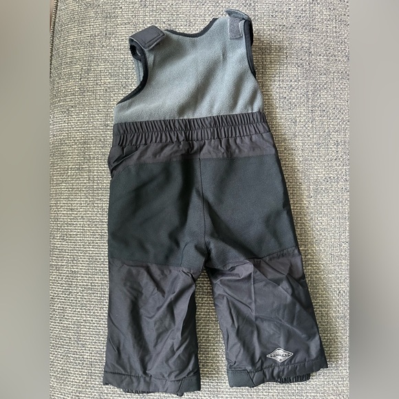 ❄️ Columbia Black Snowpant Overalls 👶 12-18 Months | Warm & Waterproof! - Picture 5 of 5